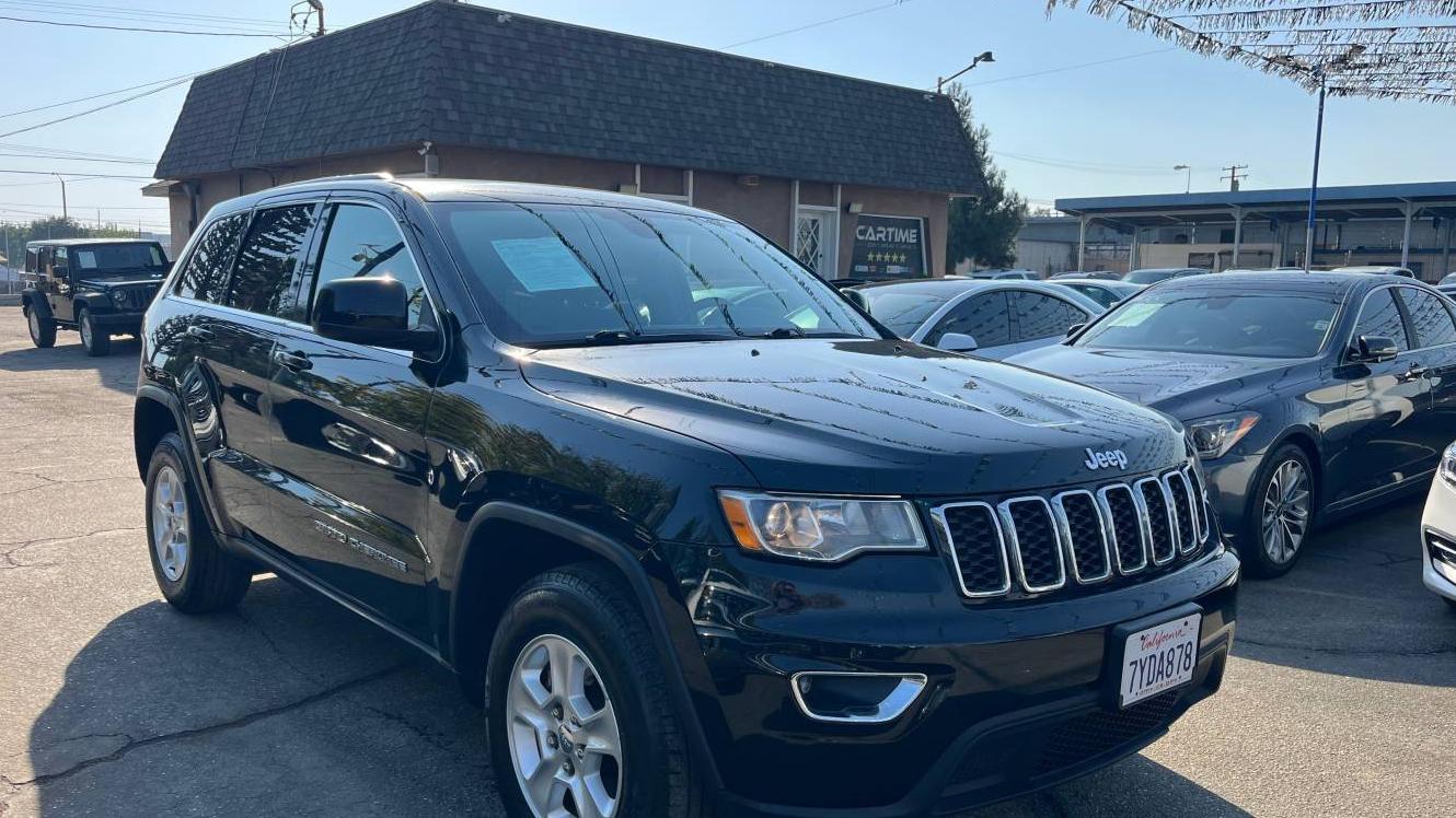 JEEP GRAND CHEROKEE 2017 1C4RJEAG8HC656647 image